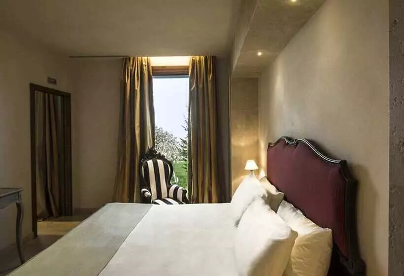 景色の見えるスイートルーム, Castello Di Velona Resort, Thermal Spa & Winery