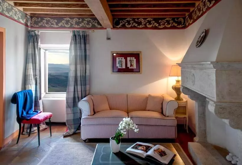 クラシックジュニアスイート, Castello Di Velona Resort, Thermal Spa & Winery