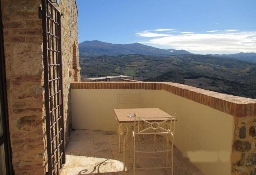 غرفة قياسية مزوَّدة بشُرفة, Castello Di Velona Resort, Thermal Spa & Winery