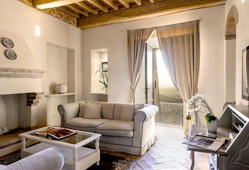 جناح ذو إطلالة, Castello Di Velona Resort, Thermal Spa & Winery