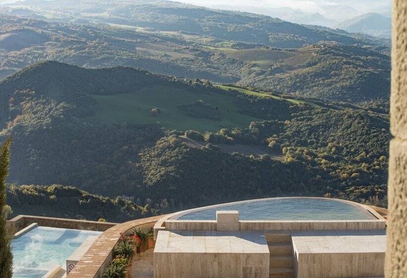 Люкс с Видом, Castello Di Velona Resort, Thermal Spa & Winery