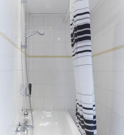 اتاق راحتی, De La Bourse