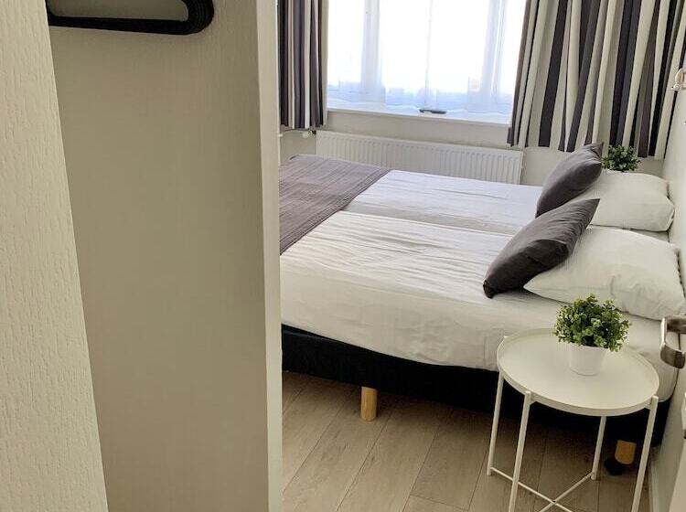 اتاق استاندارد, De La Bourse