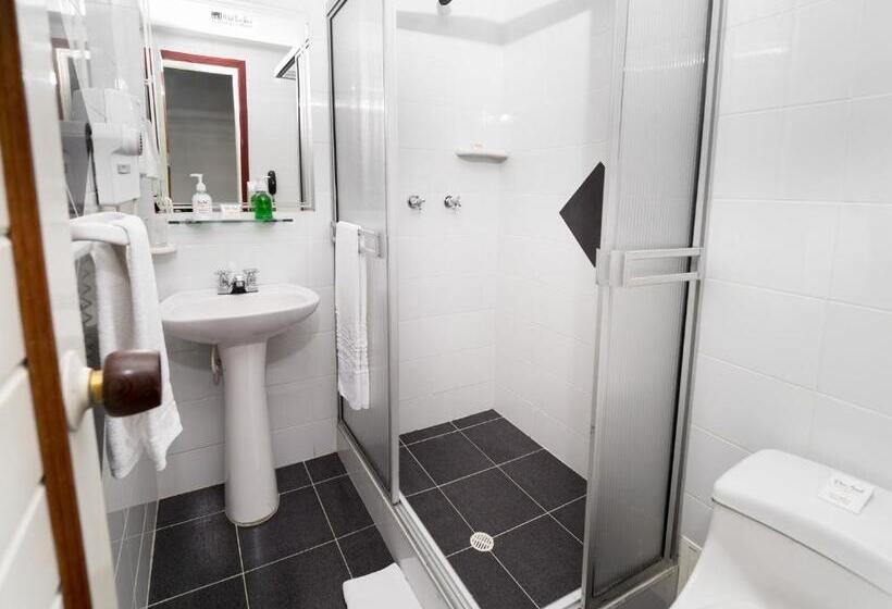 标准三人间, Don Saul