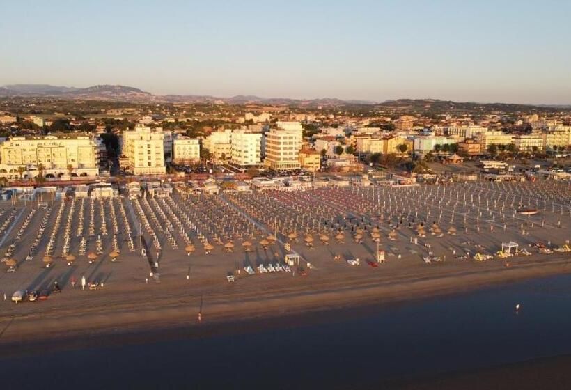 Triple Room Sea View, Eur