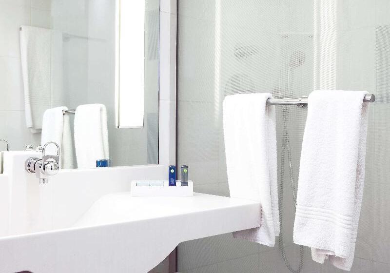 Suite, Four Points By Sheraton Barrie