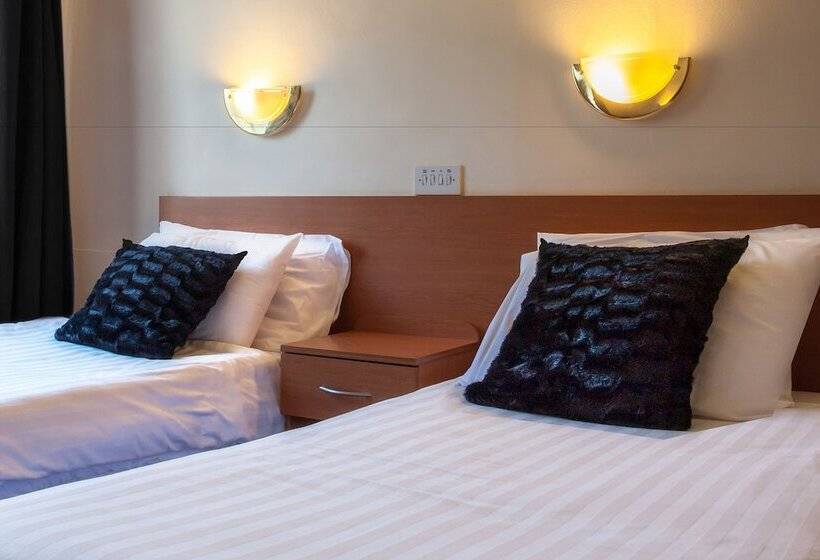 Номер Стандарт, The Grand