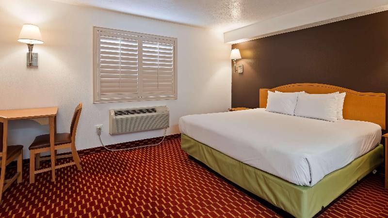 Номер Стандарт, The Grand