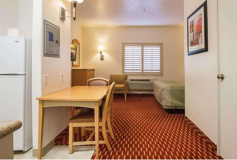 Номер Стандарт, The Grand