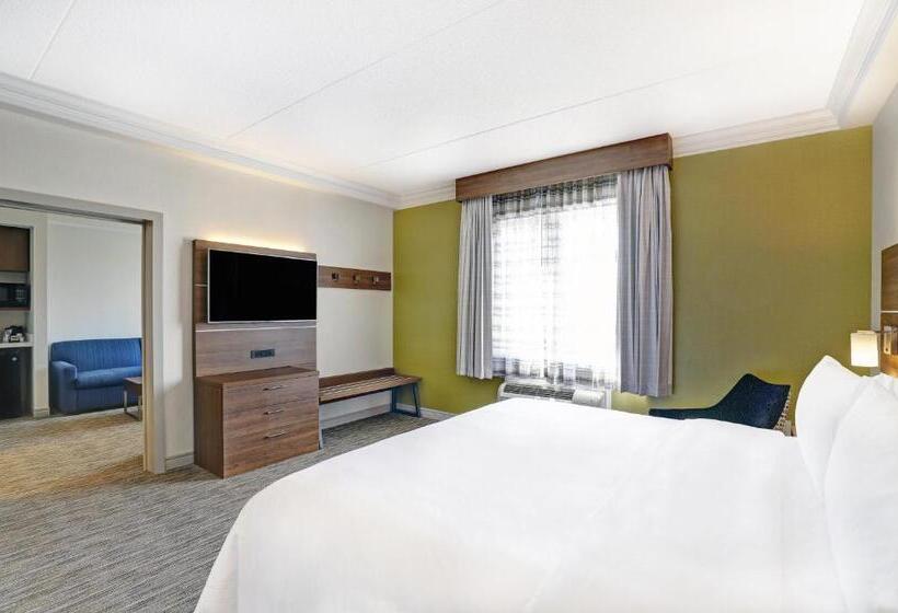 جناح سرير كينج, Holiday Inn Express Whitby Oshawa, An Ihg
