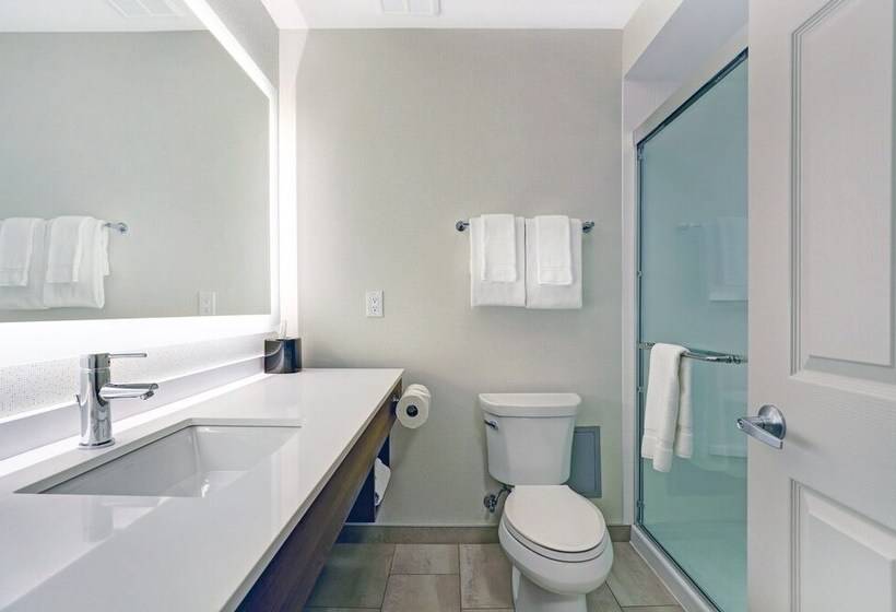 غرفة قياسية, Holiday Inn Express Whitby Oshawa, An Ihg