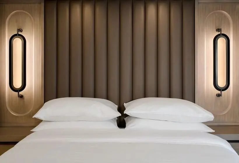 اتاق لوکس با بالکن و چشم‌انداز دریا, Jw Marriott St. Maarten Beach Resort & Spa
