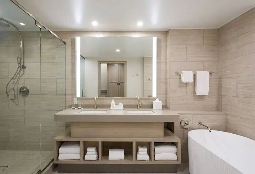 اتاق لوکس با بالکن و چشم‌انداز دریا, Jw Marriott St. Maarten Beach Resort & Spa