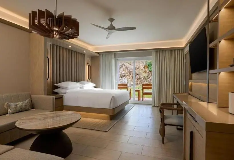 اتاق دلوکس با تخت کینگ و چشم‌انداز, Jw Marriott St. Maarten Beach Resort & Spa