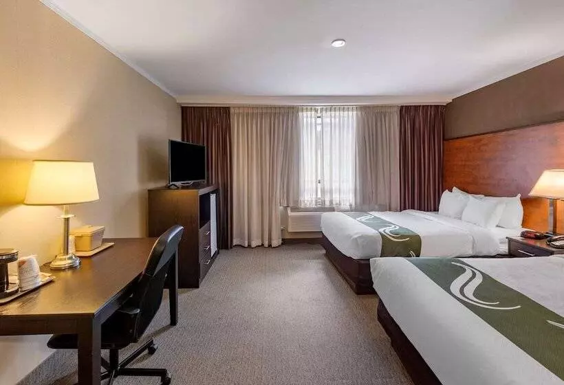 اتاق استاندارد با 2 تخت دوبل, Quality Inn Toronto Airport