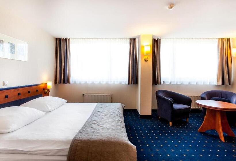 Апартаменты Deluxe 1 Спальня, Qubus Hotel Legnica