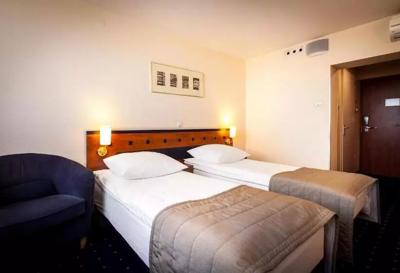 اتاق استاندارد, Qubus Hotel Legnica