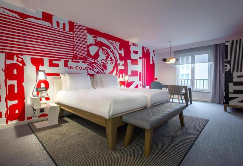 StandaardKamer, Radisson Red Brussels