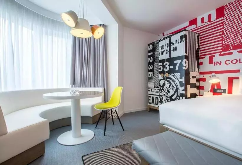 اتاق سوپریور, Radisson Red Brussels