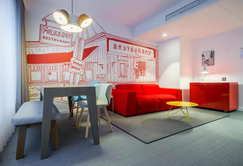 سوییت جونیور, Radisson Red Brussels