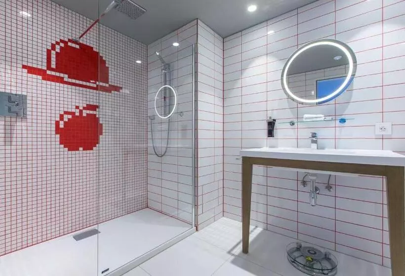 سوییت جونیور, Radisson Red Brussels
