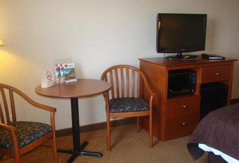 带大床的标准间, Super 8 By Wyndham Sainte Agathe Des Monts