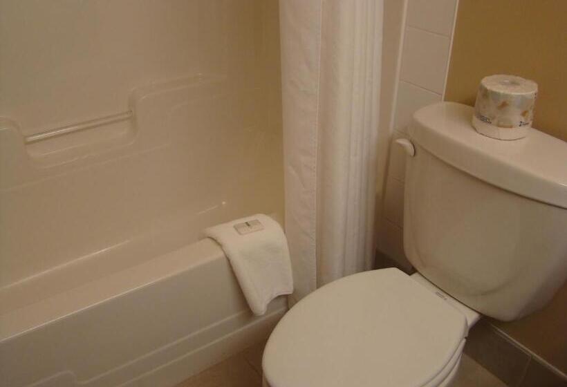 标准间, Super 8 By Wyndham Sainte Agathe Des Monts