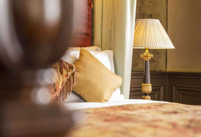 חדר דלוקס, The Merchant