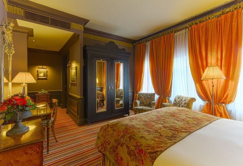 חדר דלוקס, The Merchant