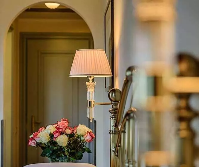 スーペリアールーム, Villa Olmi Firenze
