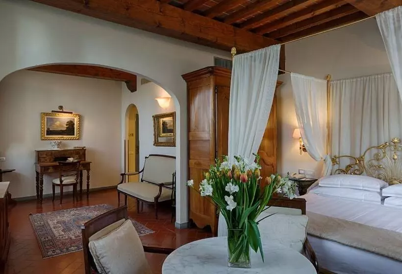 スーペリアールーム, Villa Olmi Firenze