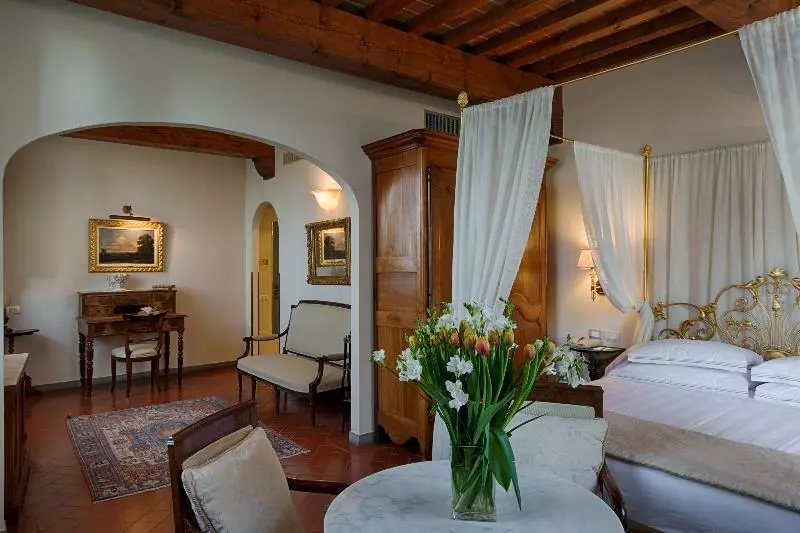 スーペリアールーム, Villa Olmi Firenze