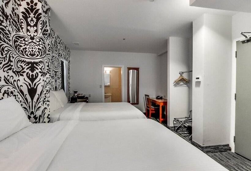 디럭스 룸, Isabella Hotel And Suites