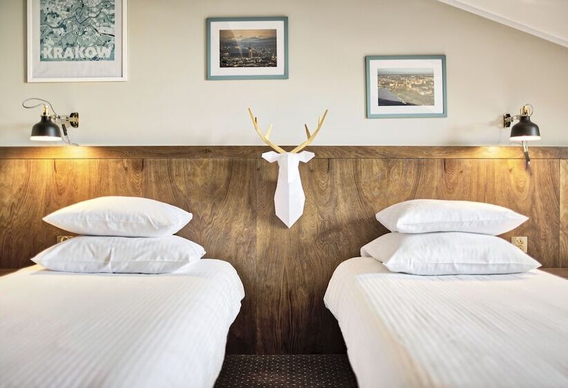 三人经典房间, Daniel Griffin Aparthotel By Artery Hotels