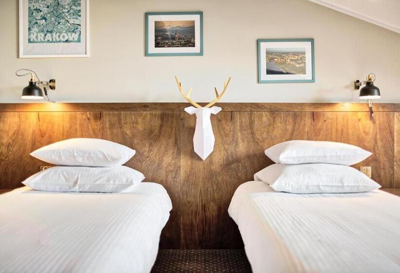 三人经典房间, Daniel Griffin Aparthotel By Artery Hotels