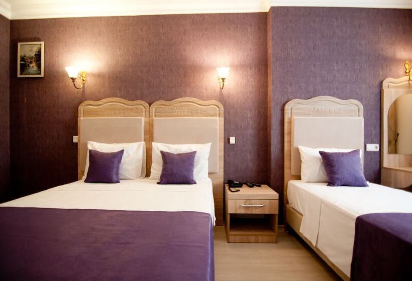 エコノミートリプルルーム, Artefes Hotel Old City