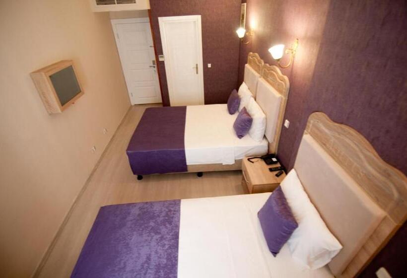 エコノミートリプルルーム, Artefes Hotel Old City