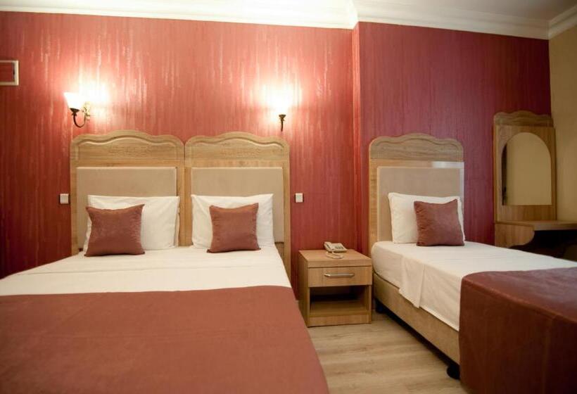 エコノミートリプルルーム, Artefes Hotel Old City