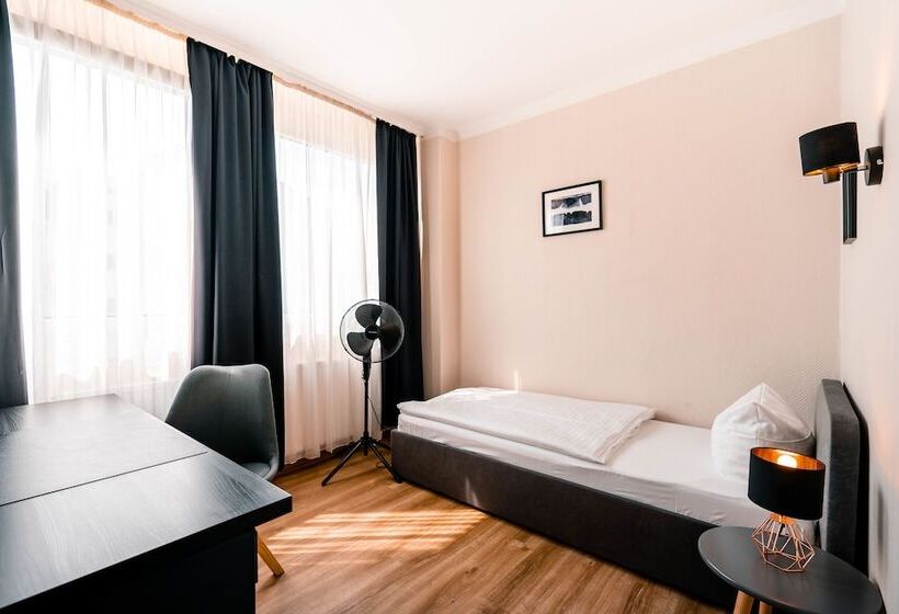 اتاق استاندارد یک نفره, Berliner Bär