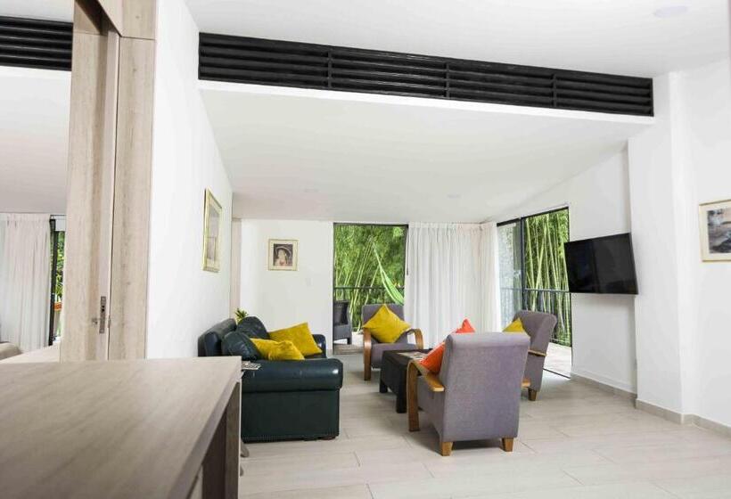 스위트, Campestre La Floresta