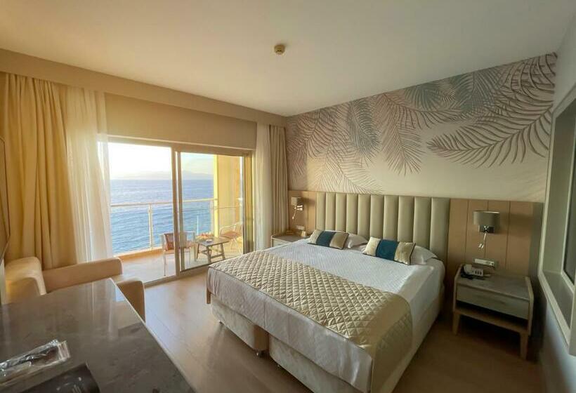 Номер Superior, Charisma De Luxe