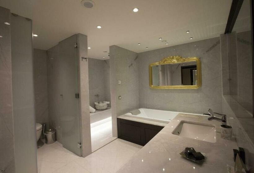 Люкс, Charisma De Luxe