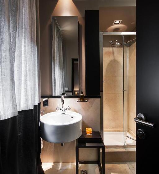 Comfort Room, Charming House Dd724