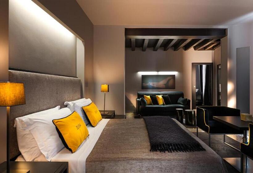 3 Bedroom Apartment, Charming House Dd724