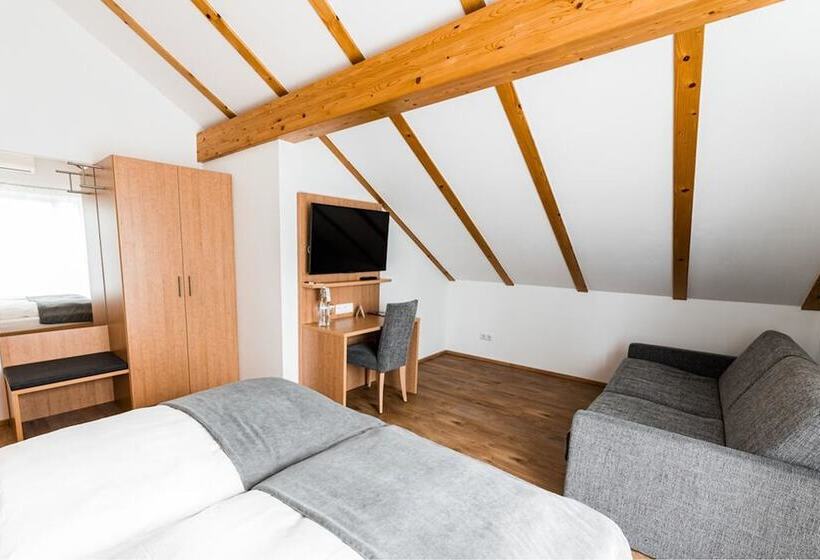 חדר סטנדרט לארבעה, Classic