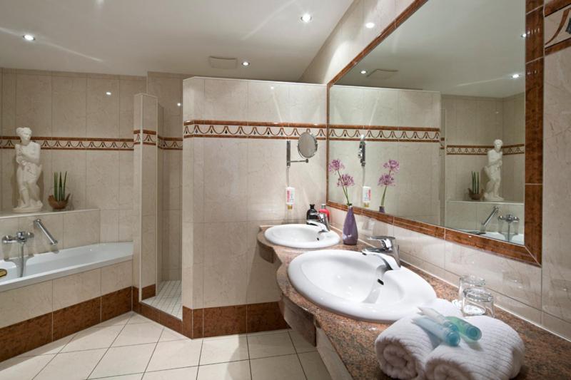 디럭스 룸, Germanenhof