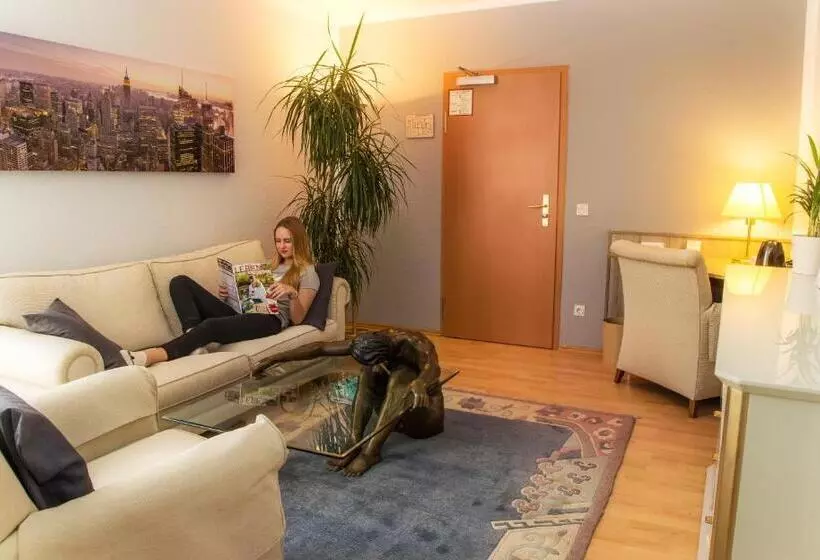 اتاق راحتی, Heide Residenz