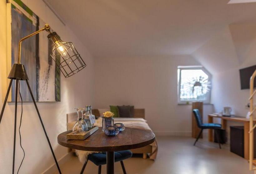 Quarto Triplo Deluxe, Princess Self Check In