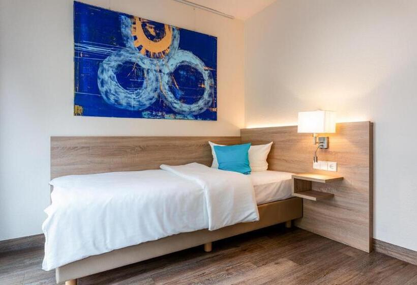 Quarto Economy Individual, Princess Self Check In