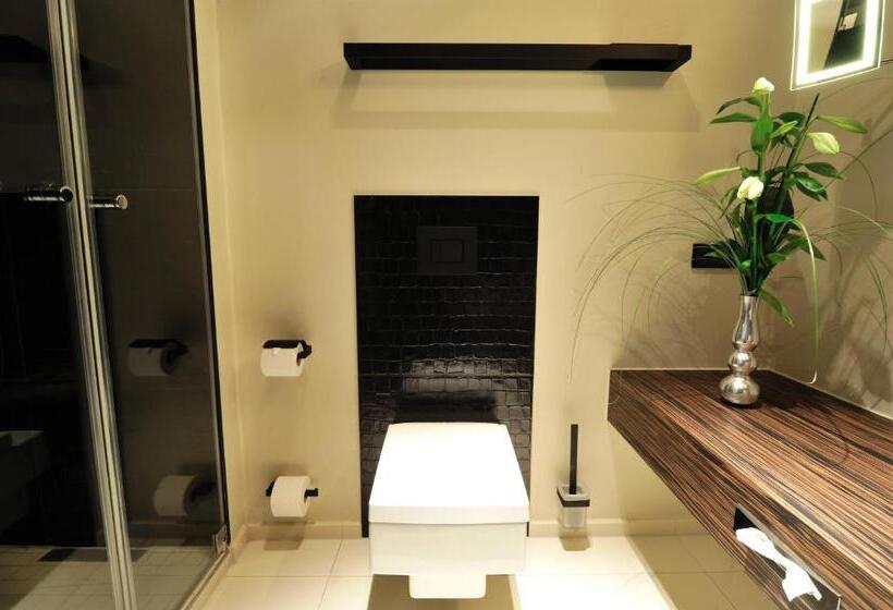 Люкс Дюплекс, Stage 47